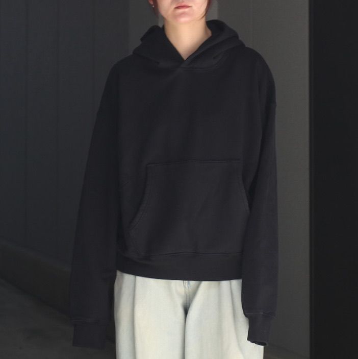 【残り一点】Black Darted Hoodie