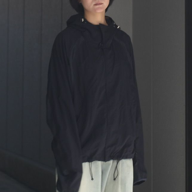 【残りわずか】Paneled Hooded Jacket