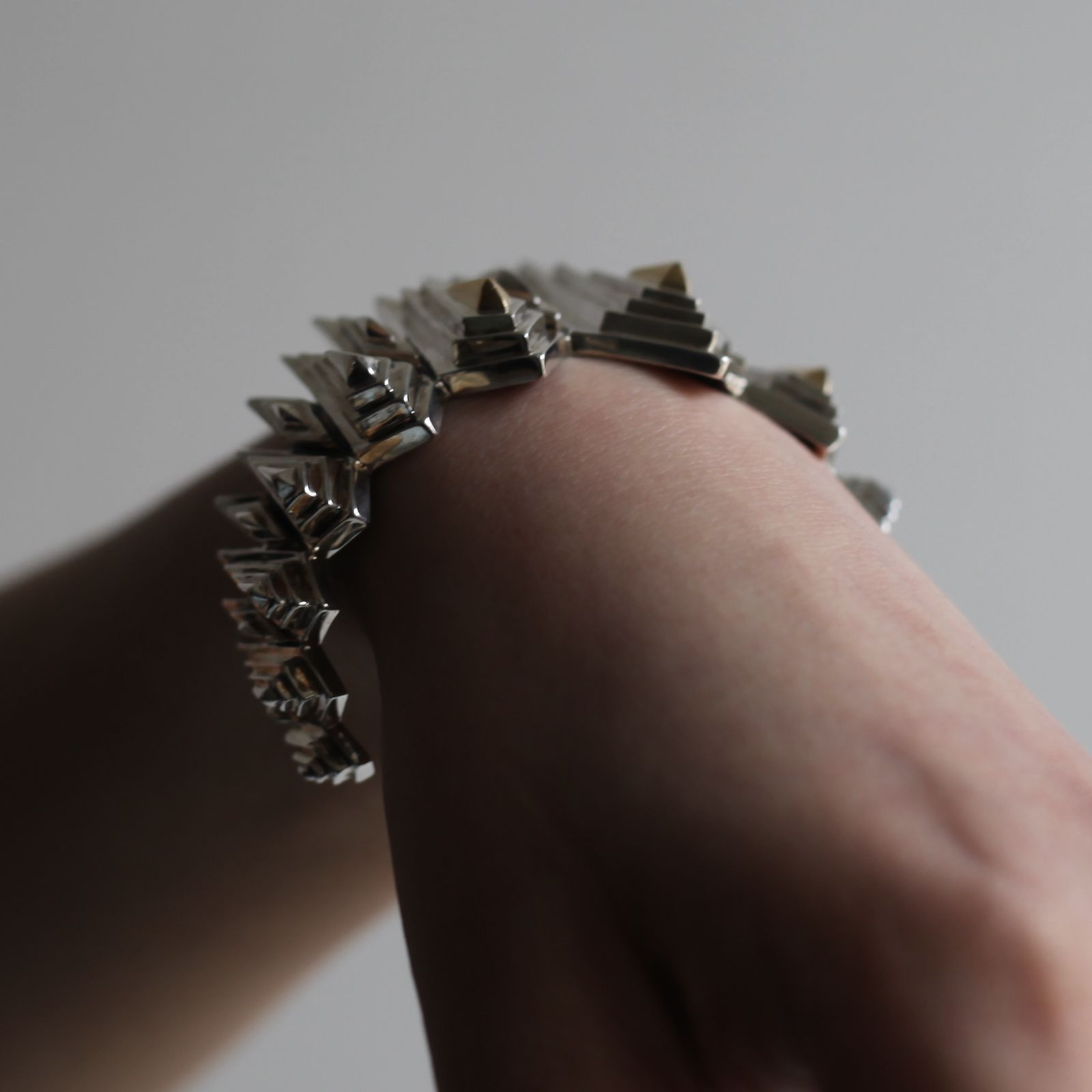 【お取り寄せ注文可能】Ice Blaze Bangle(SILVER×GOLD)