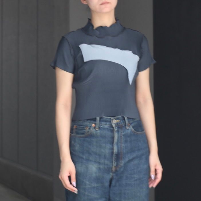 【残り一点】Todo Tiny Wave Top Short Sleeve High Neck
