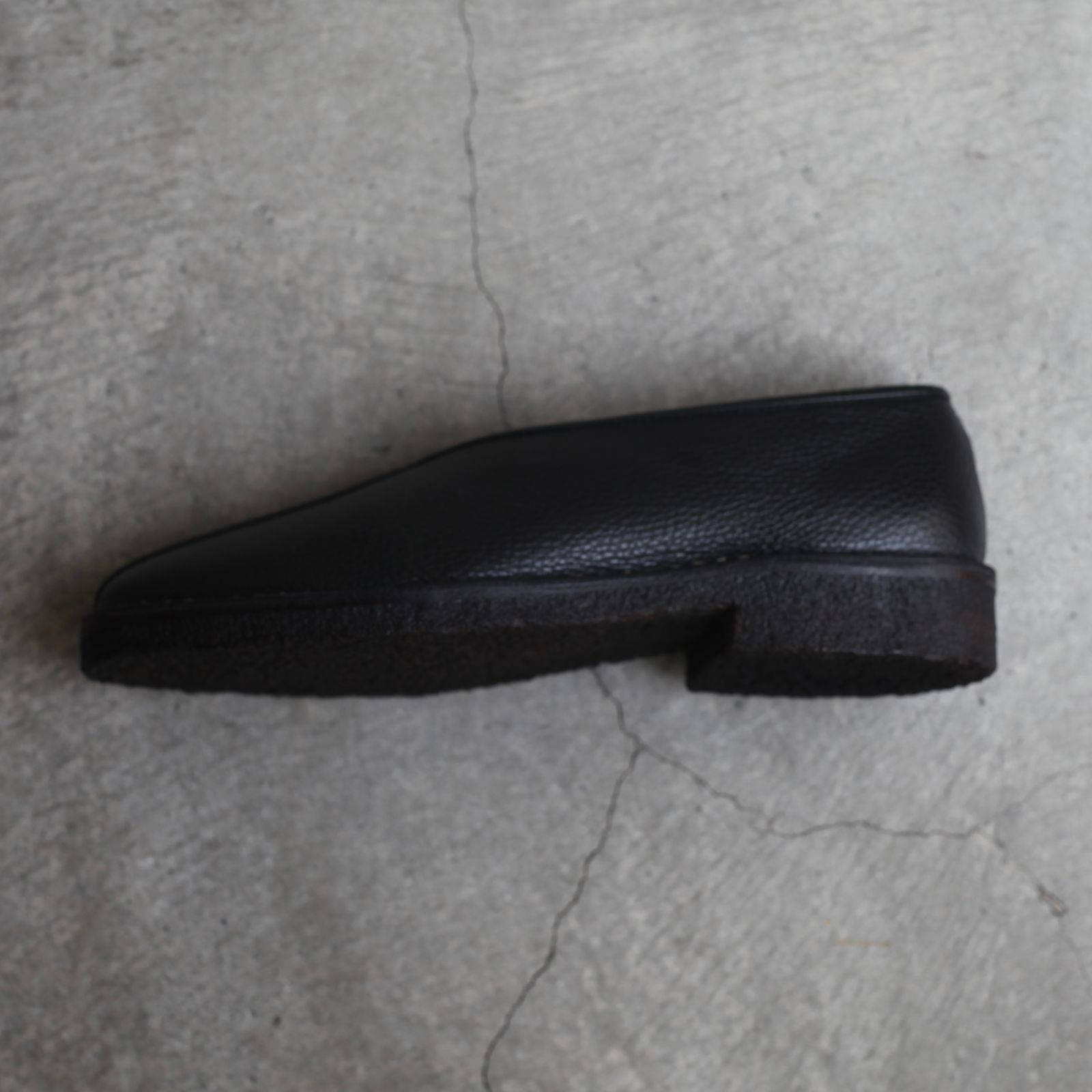【再販売通知受付可能】Piped Crepe Slippers