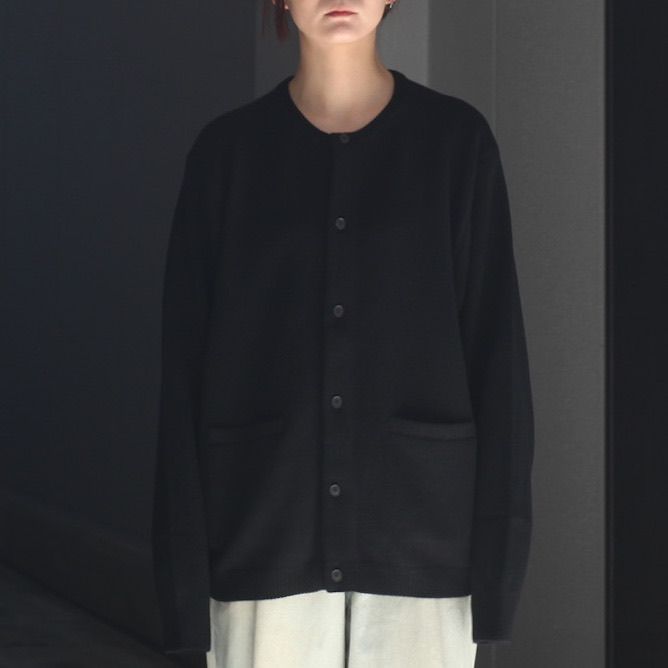 【残りわずか】Extra Fine Wool Knit Crew Neck Cardigan