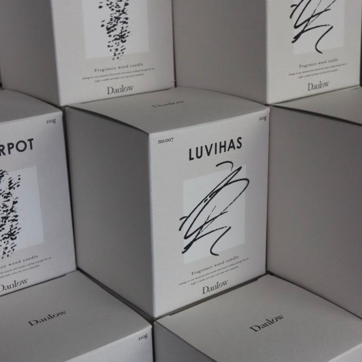 【残り一点】Fragrance Wood Candle(HELIOS)