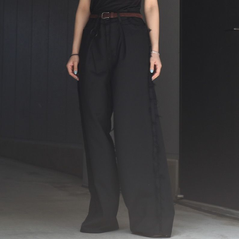【残り一点】Slash Seam Twist Wide Trousers(CLASSIC TROPICAL)