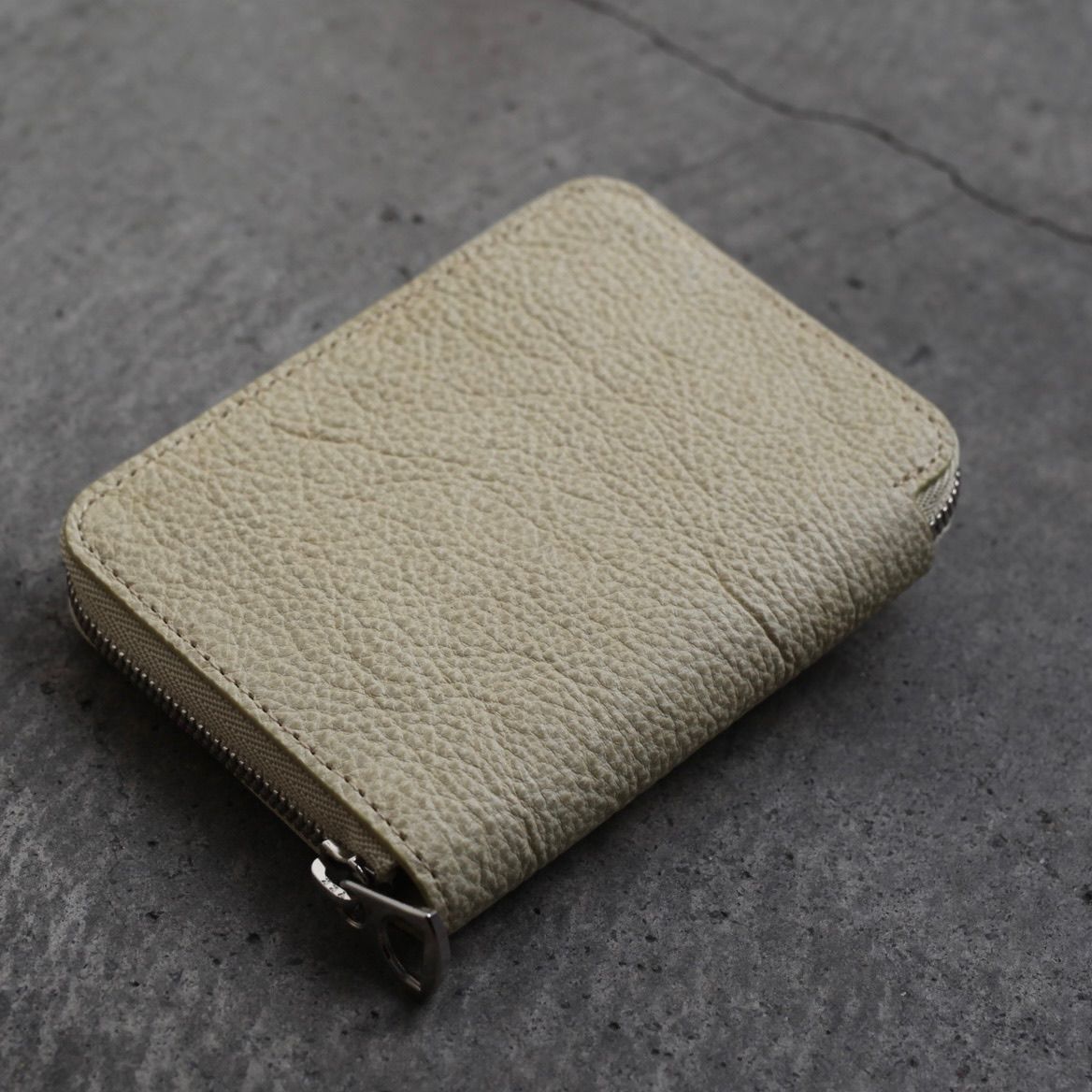 【残り一点】Cristy Slim Compact WLT(SHIRO)