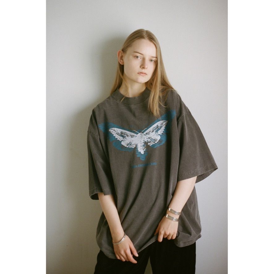 【残り一点】Pigment Drop Shoulder T-shirt(MOTH)