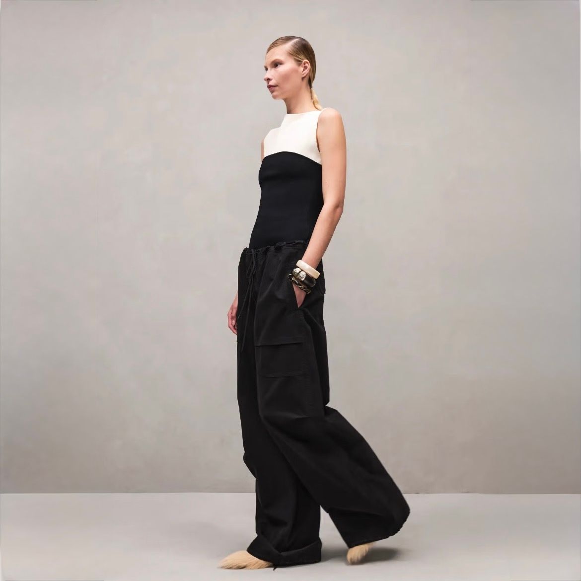 【残りわずか】Barren Cargo