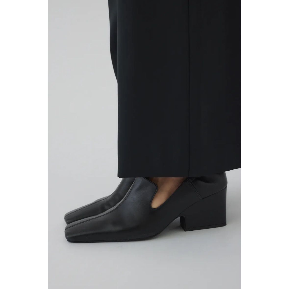 【残り一点】Leather Square Toe Heel