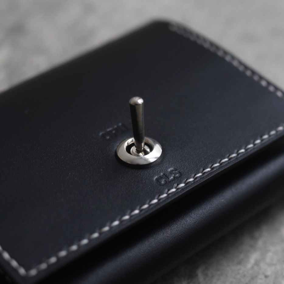 【再販売通知受付可能】Switch Trifold Wallet(ALT)