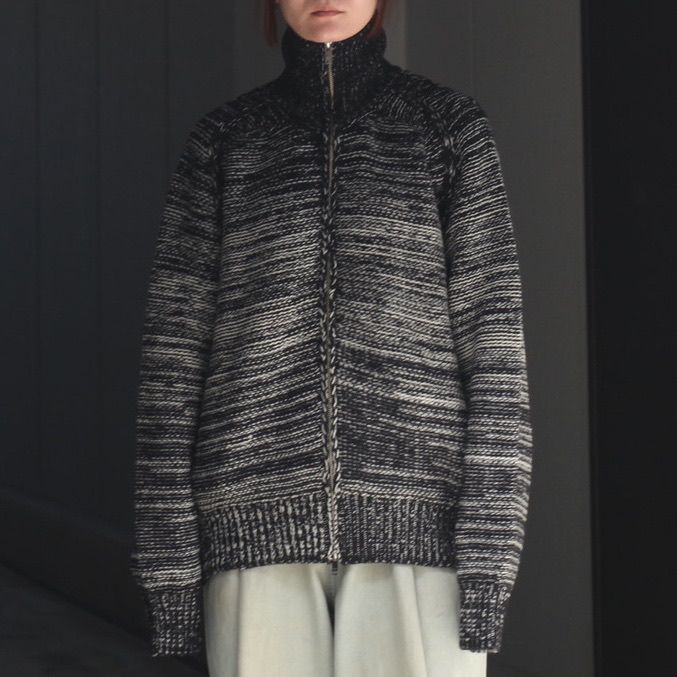 【残り一点】Gradation Front Zip Knit