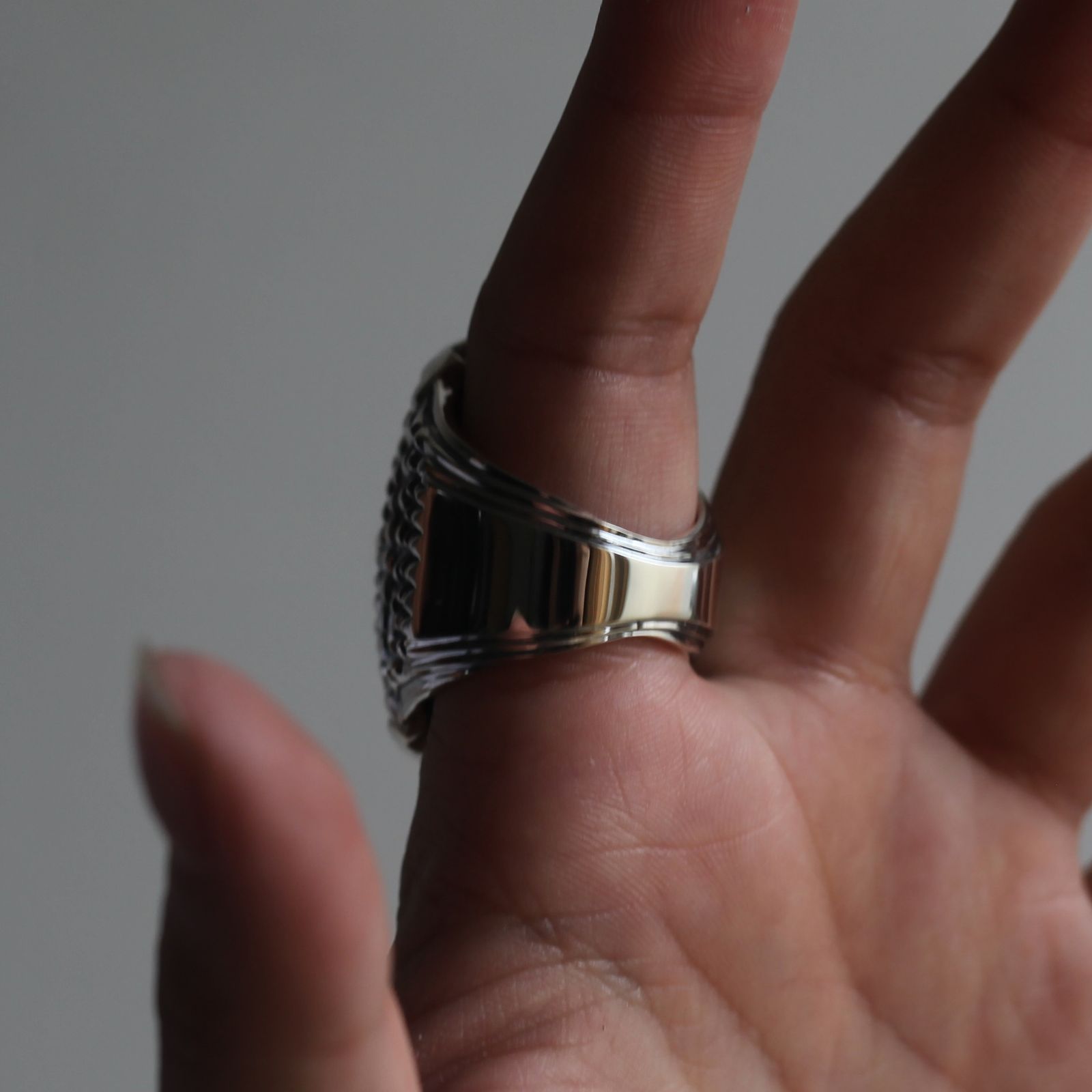 【お取り寄せ注文可能】Floating Flower Ring(SILVER×GOLD)