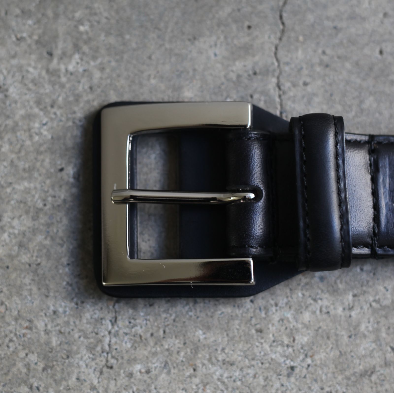 JOHNLAWRENCESULLIVAN - 【残りわずか】Leather Pin Buckle Belt