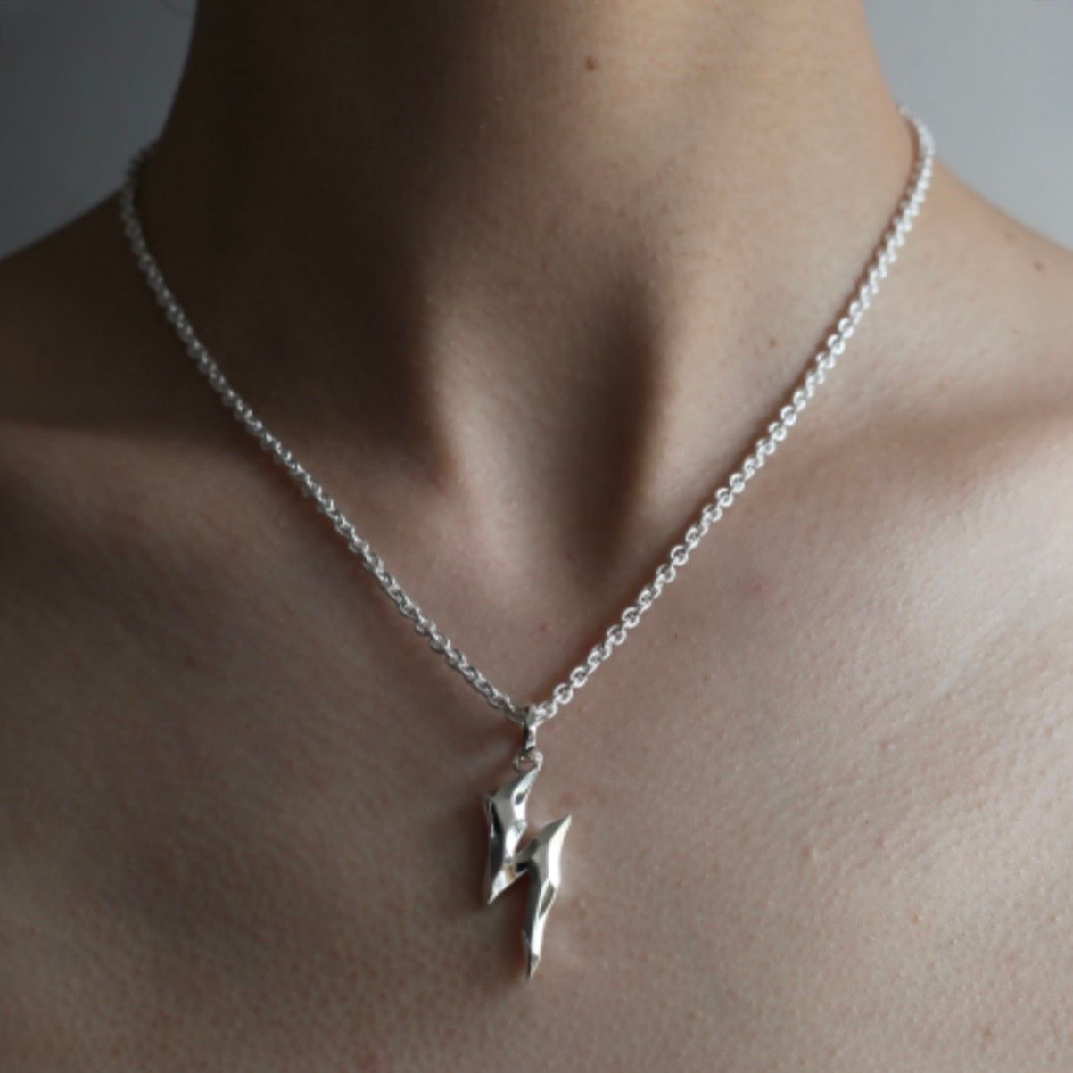 【お取り寄せ注文可能】Lightning Pendant_L