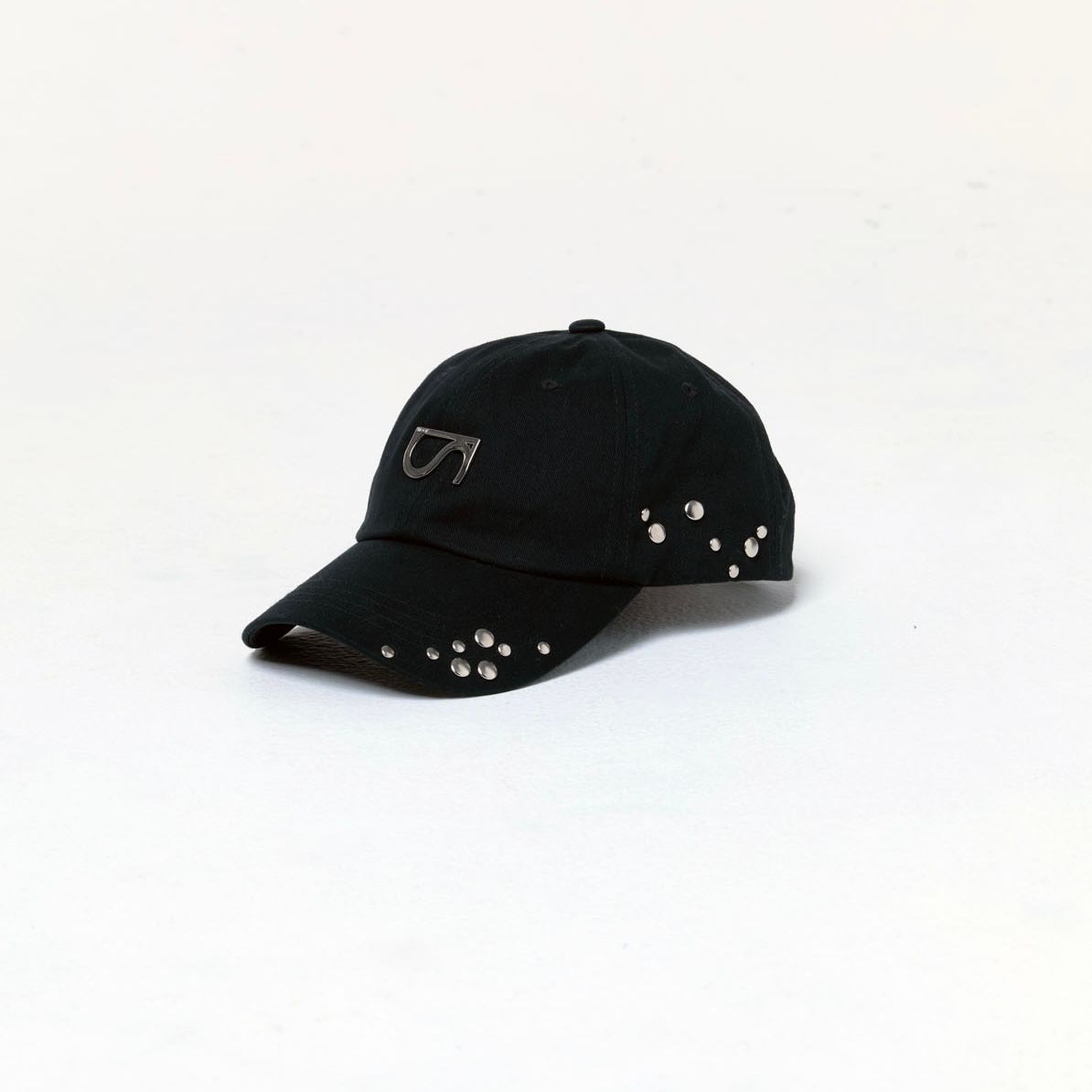 【残りわずか】Metal Logo Studs Cap