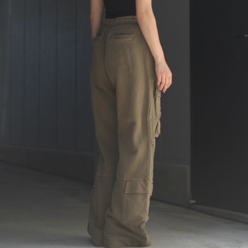 【残りわずか】Utility Sweats