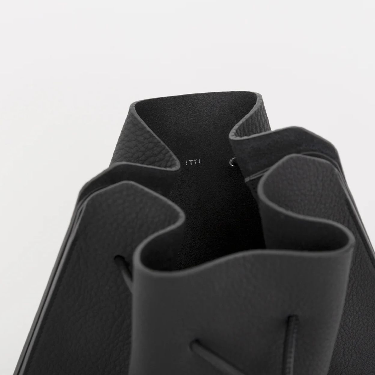 【再販売通知受付可能】Herrie Kinchaku Shoulder(DIPLO SKY)