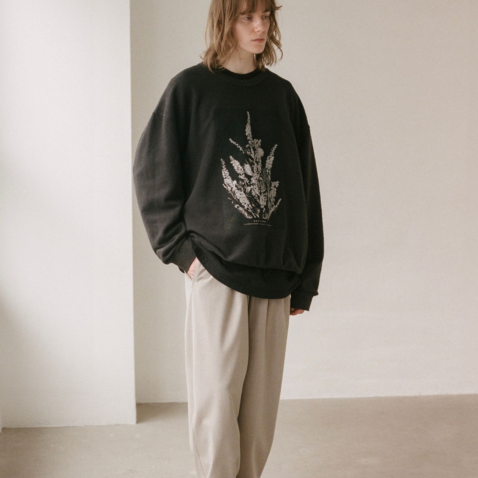 【残りわずか】Inside Out Sweater