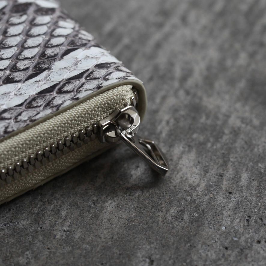 【残りわずか】Cristy Coin Card WLT(MOLURUS)