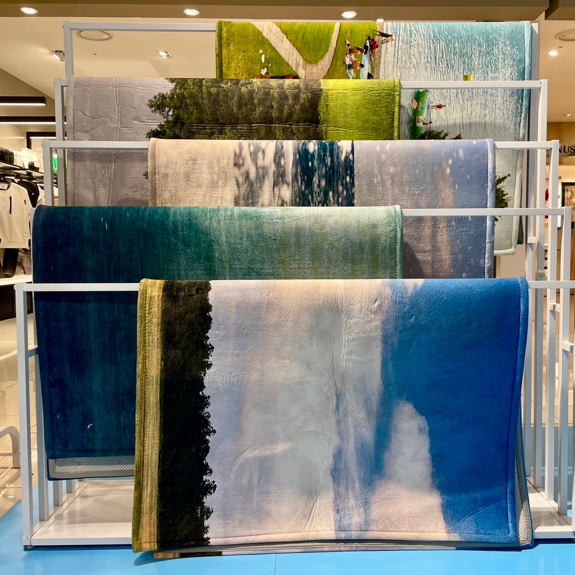【再販売通知受付可能】Suncheon Blossom Rug