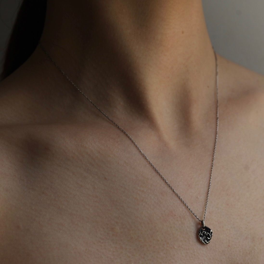 【お取り寄せ注文可能】Flagment Of Acanthus Pendant(SILVER)