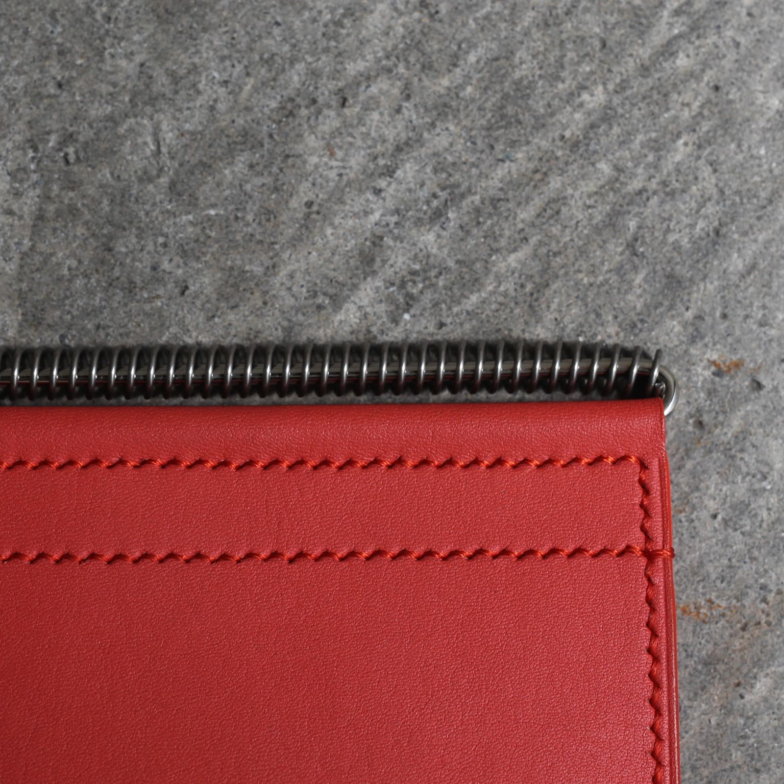 【残り一点】Coil Spring Card Case(HELIX_COW)