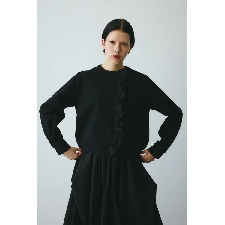 【残り一点】CLO Black Frill Pullover