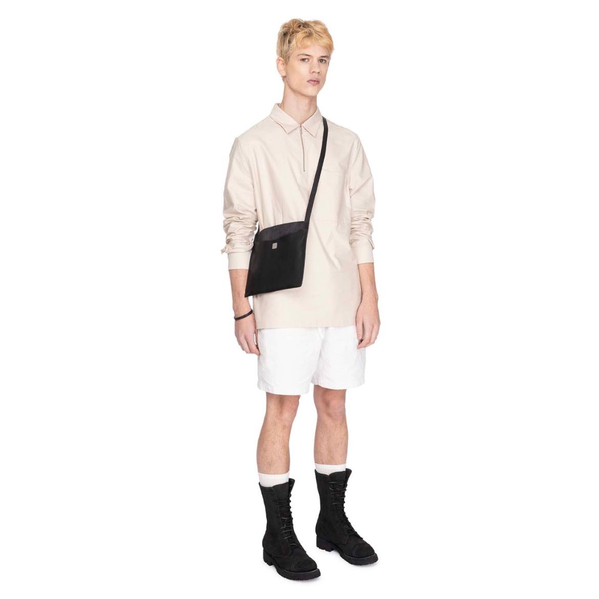 【再販売通知受付可能】Passport Shoulder Case