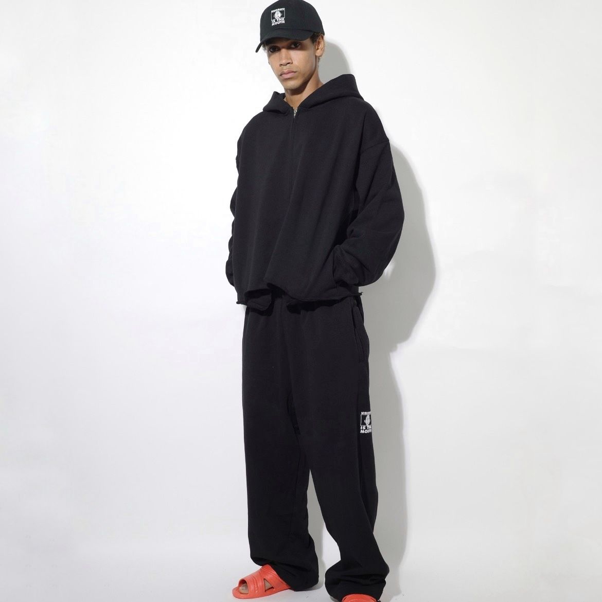 【残り一点】Cut Off Wide Zip Sweat Hoodie