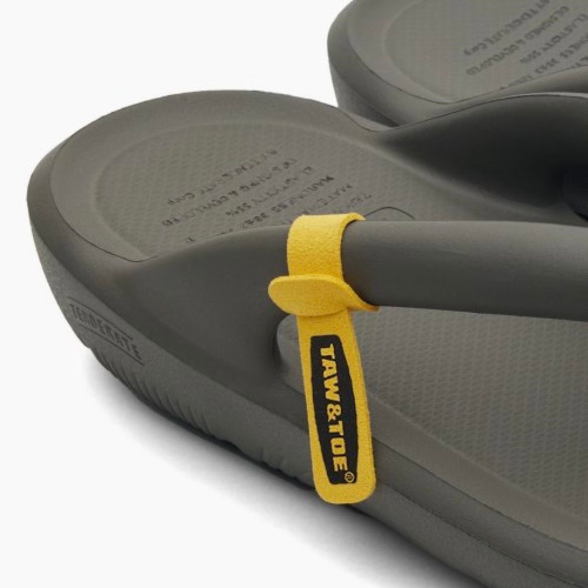【再販売通知受付可能】Zerovity Flip Flop OG