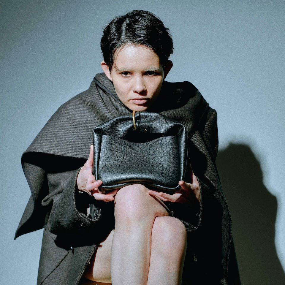 【残りわずか】Cube Ring Muff