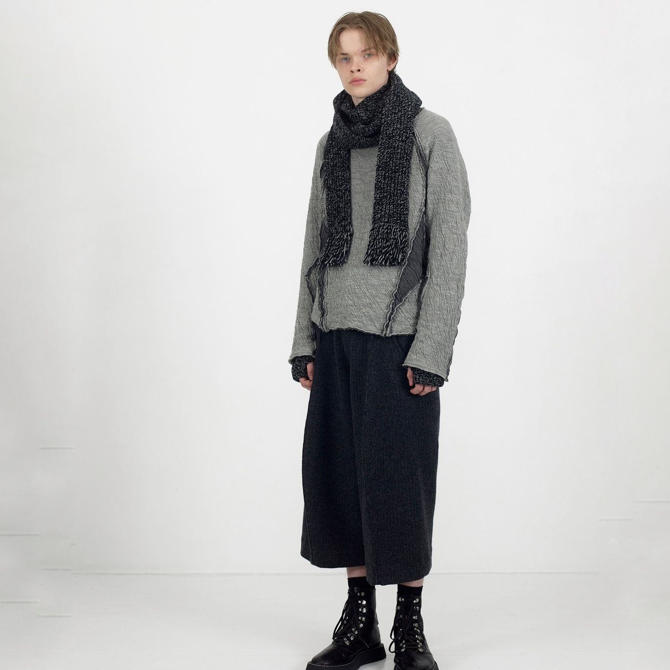 【再販売通知受付可能】Paneled Long Sleeve T Shirt