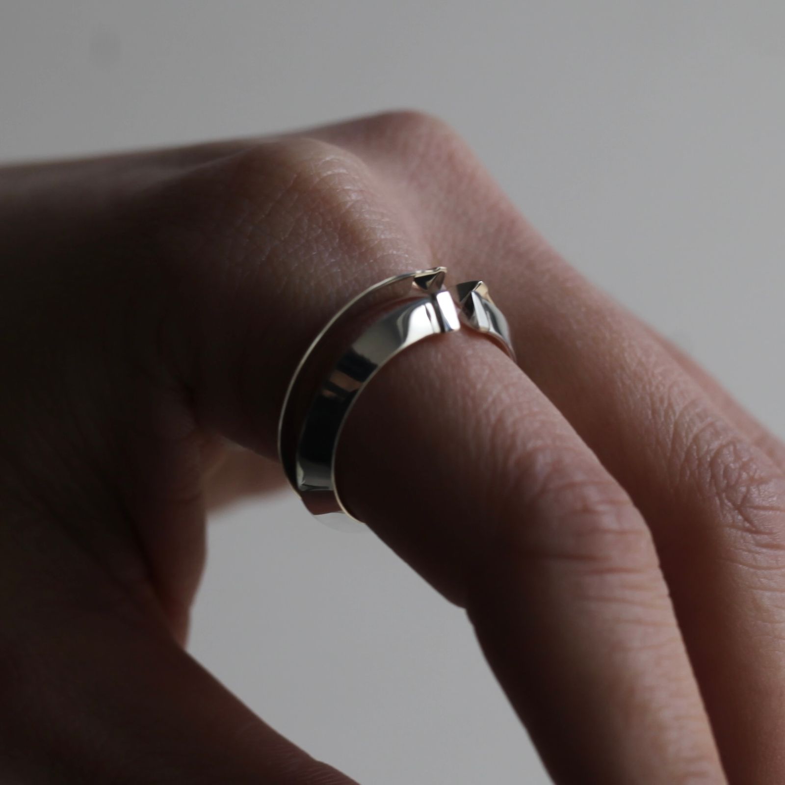 【残り一点】Triangle Break Ring