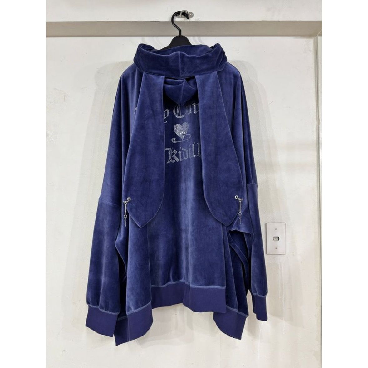【残り一点】Bunny Ear Zip Hoodie