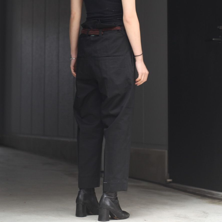 shinyakozuka CROPPED WORK TROUSERS | www.carmenundmelanie.at