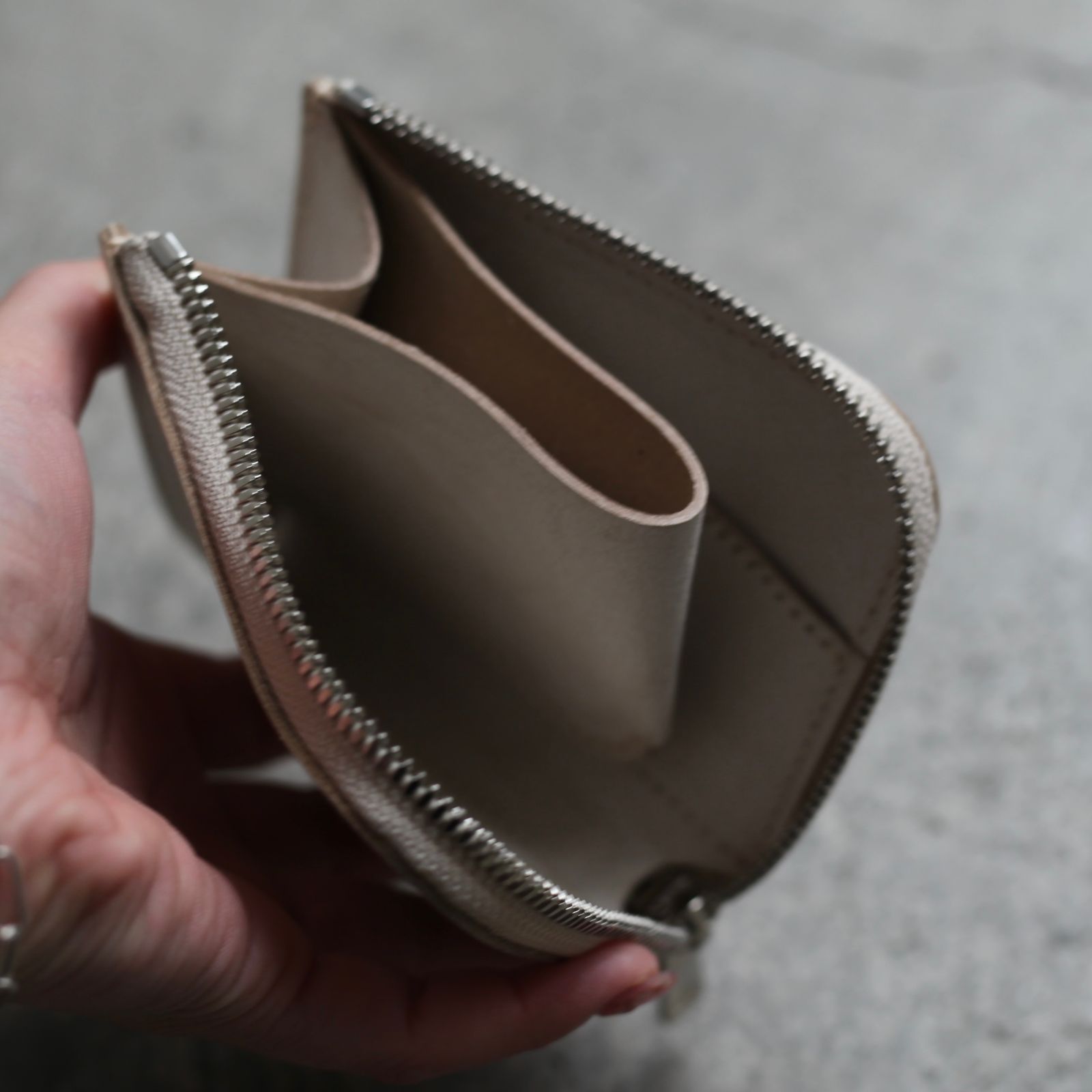 【残り一点】L Wallet(IVORY)