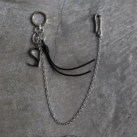 【残り一点】Metal Logo Wallet Chain