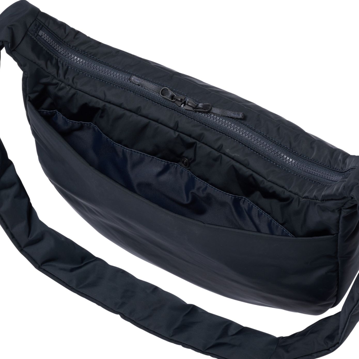 【再販売通知受付可能】Shoulder Bag_L
