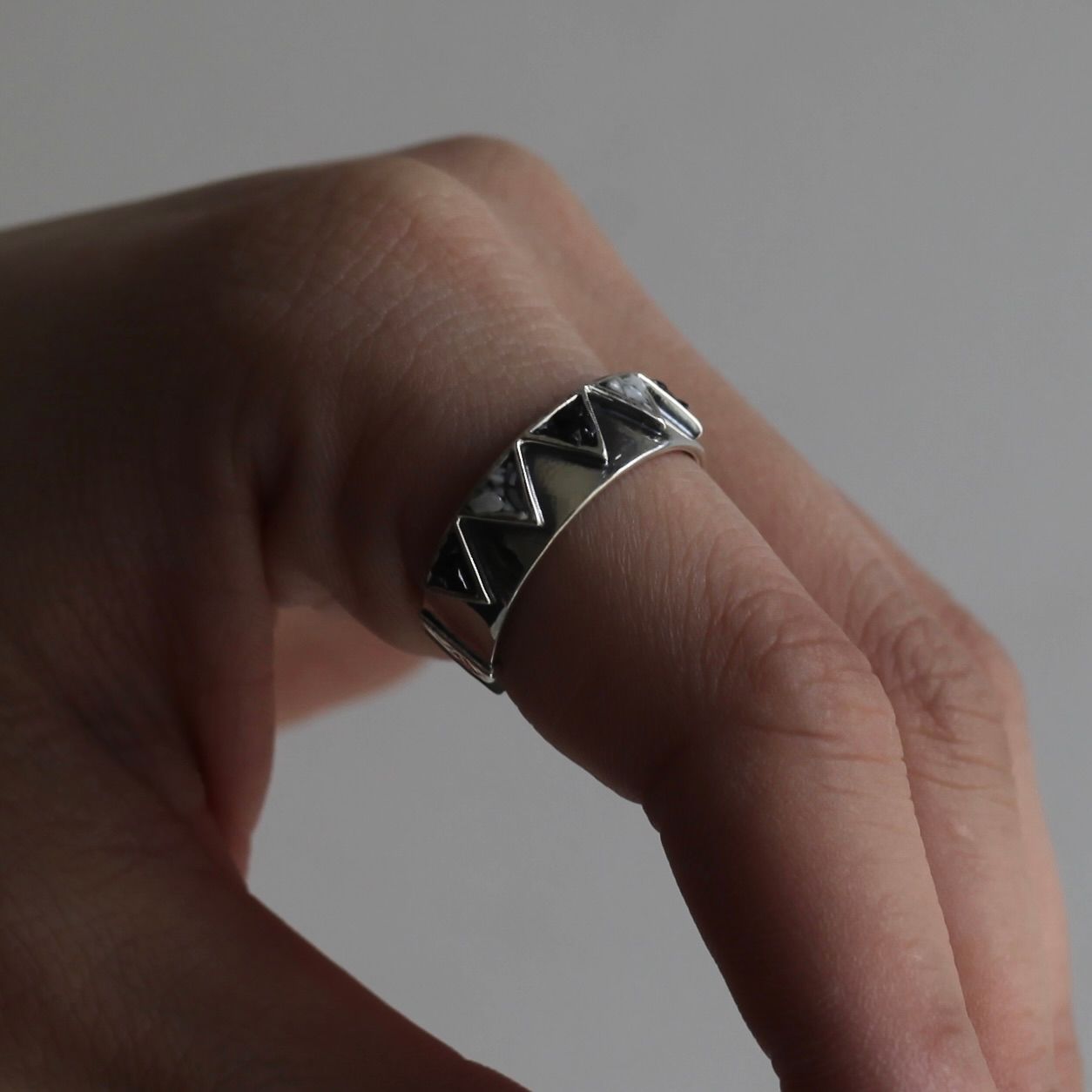 【残り一点】Great Mountain Ring(ONYX×HOWLITE)