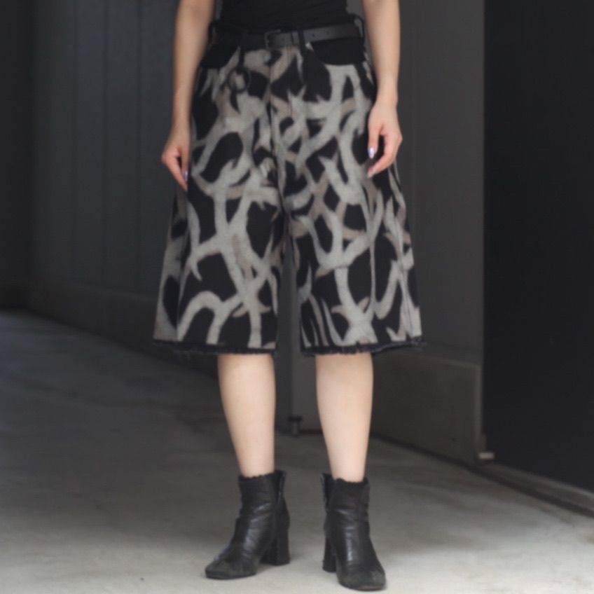 【残りわずか】Cut Off Heavy Short Wide Jeans(DISCHARGE PRINTED ASAT CAMO)