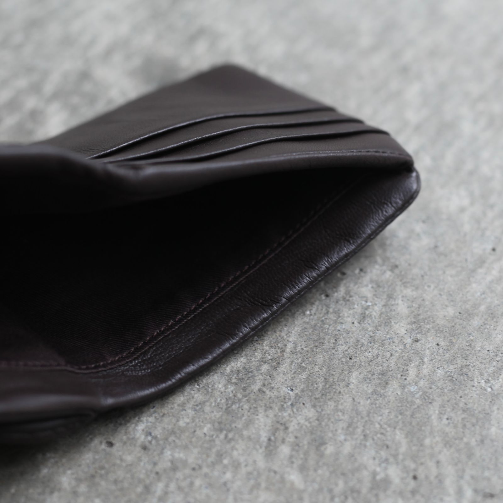 【再販売通知受付可能】Frame Half Wallet(ODD_SHEEP)