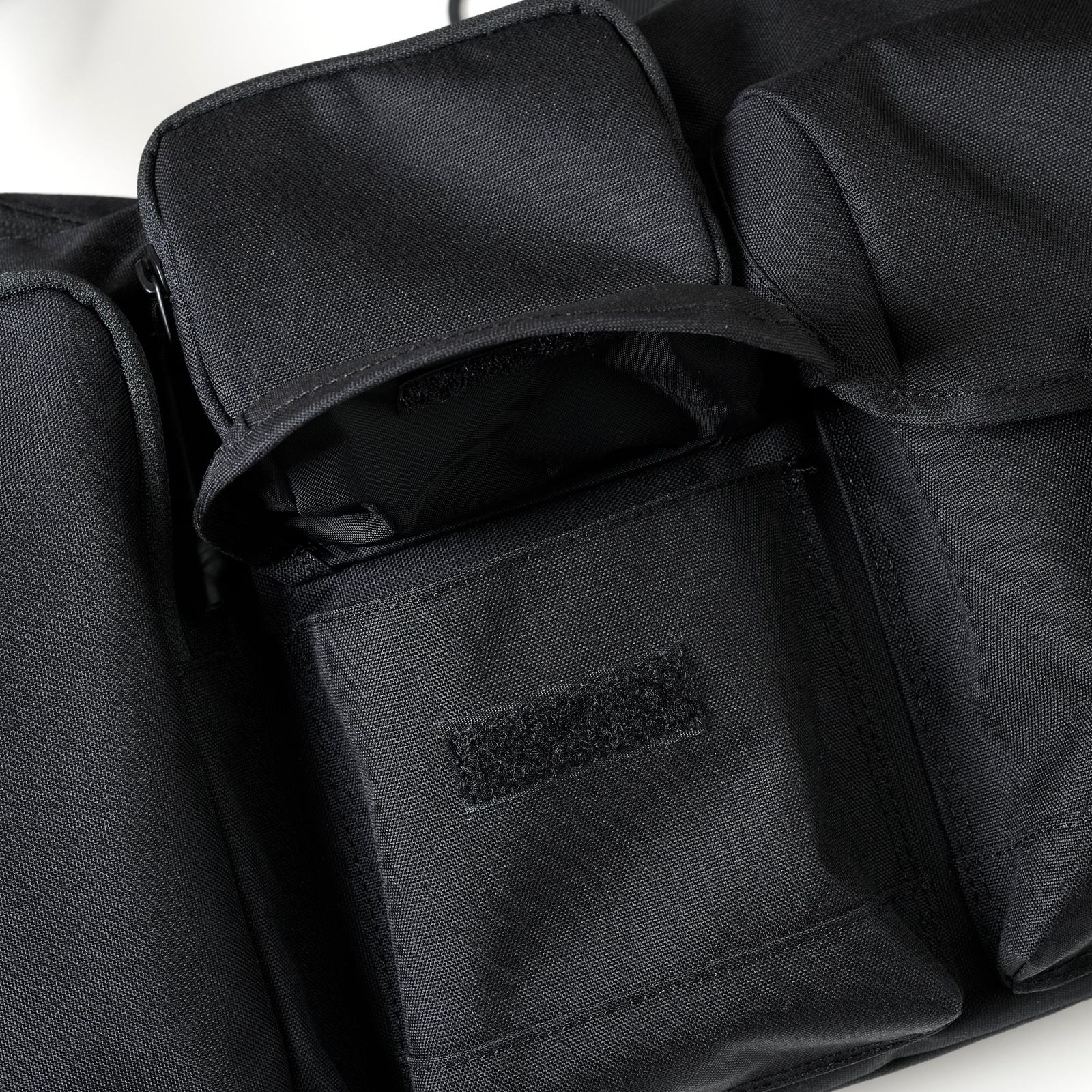 【再販売通知受付可能】Multi Pocket Shouder Bag(LARGE)