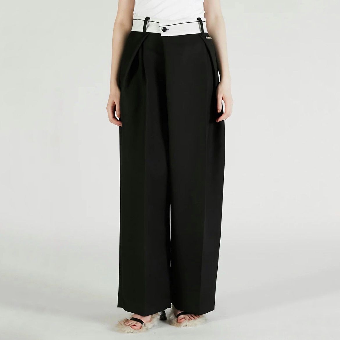 【残り一点】Marbelt Asymmetric Tack Pants
