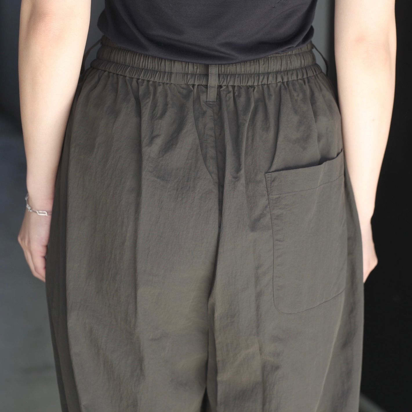 【残りわずか】Windproof Nylon Wide Easy Trousers