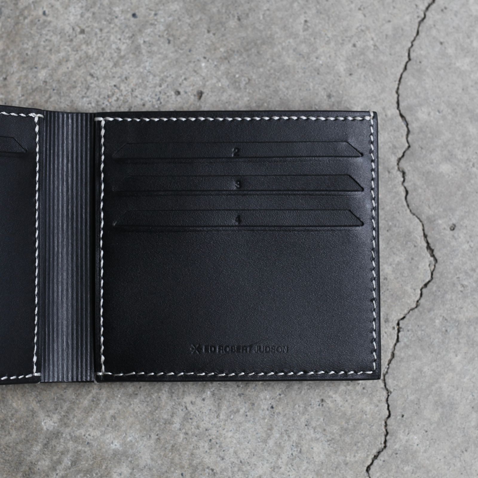 【残り一点】Clip Half Wallet(GEM_COW)