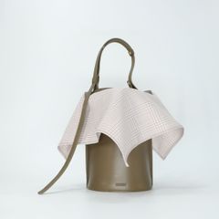 【残りわずか】Detachable Scarf Shoulder