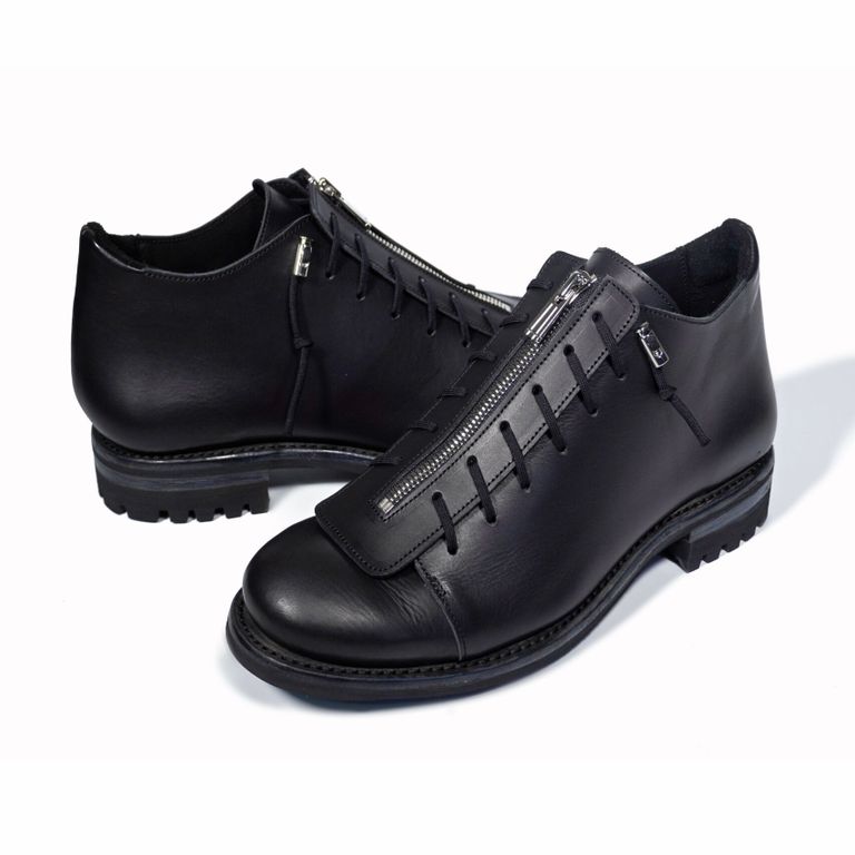レザー種類 : ITALIAN VACHETTA - SMOOTH (BLACK)
※商品ページ画像のレザー及び、仕様はサンプルとしてご覧ください。