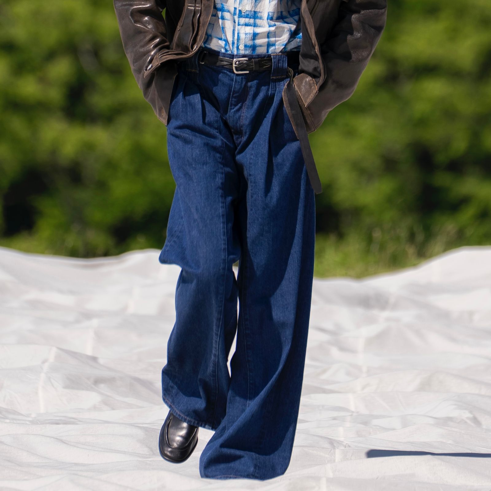 【残り一点】Vintage Washed 3tuck Wide Denim Trousers