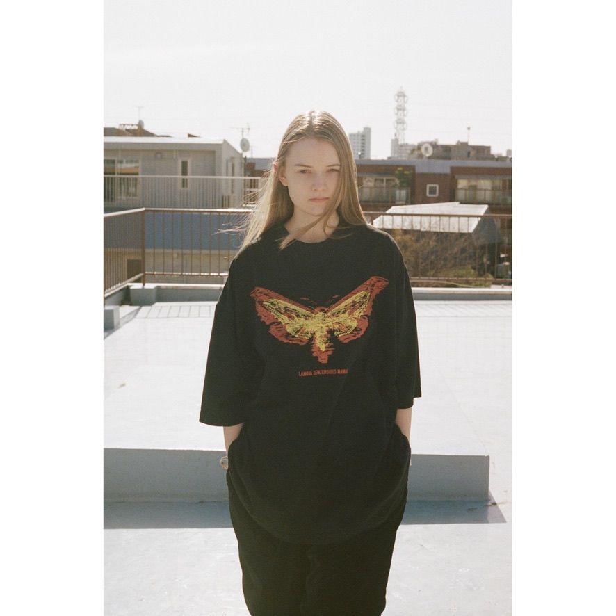 【残り一点】Pigment Drop Shoulder T-shirt(MOTH)