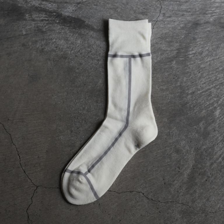 CHICSTOCKS - 【残り一点】Line Socks | ACRMTSM