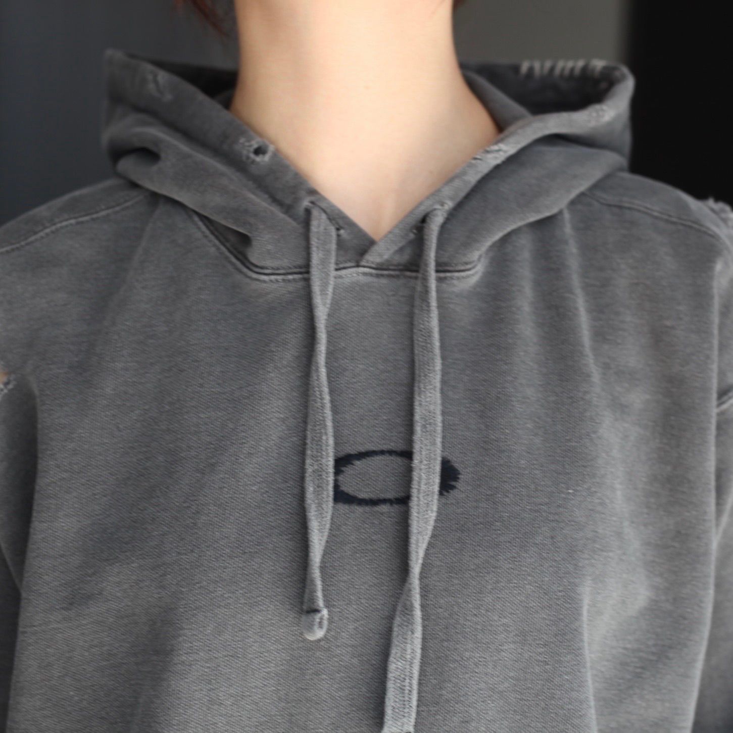 【残り一点】Inactive Hoodie With Repaired